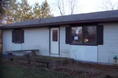 107 E Pine St, Wheatfield, IN 46392 photo 1