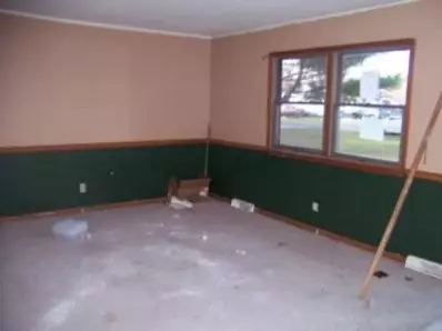 107 E Pine St, Wheatfield, IN 46392 photo 3