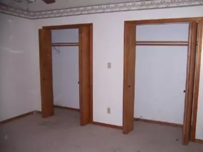 107 E Pine St, Wheatfield, IN 46392 photo 5