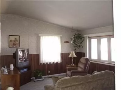 359 Strongbow St, Porter, IN 46304 photo 3