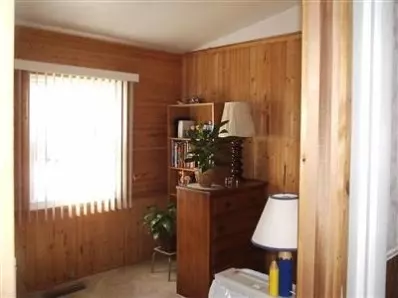359 Strongbow St, Porter, IN 46304 photo 5