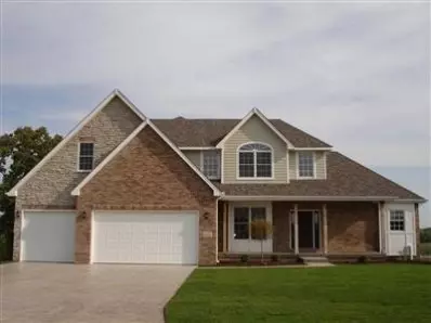 8924 Doubletree Dr, Crown Point, IN 46307 photo 2