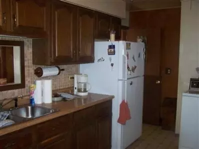 219 N Ernest St, Griffith, IN 46319 photo 4