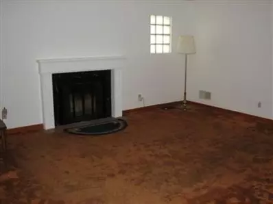 1827 Stanton, Whiting, IN 46394 photo 2