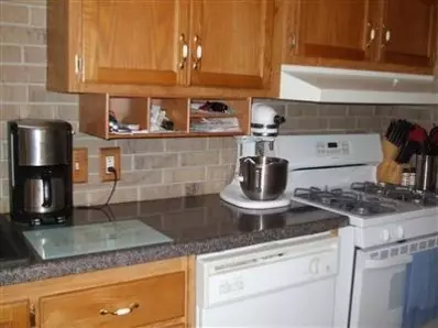 4052 E Porter St, De Motte, IN 46310 photo 7