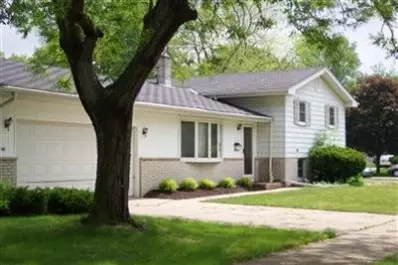1661 Tulip Ln, Munster, IN 46321 photo 2