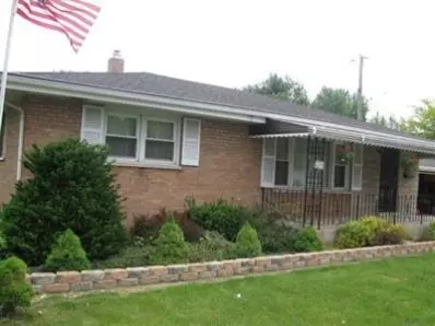 907 Dwiggins St, Griffith, IN 46319 photo 4