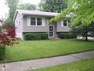 265 Walnut Ln, Crown Point, IN 46307 photo 1
