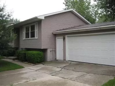 265 Walnut Ln, Crown Point, IN 46307 photo 2
