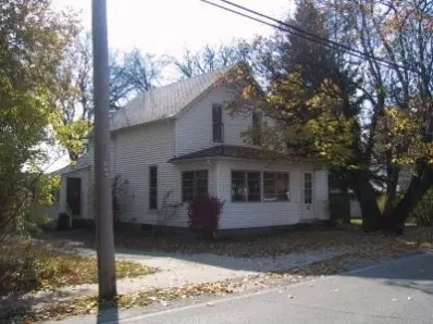 412 E Main St, Lowell, IN 46356 photo 1