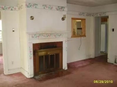 849 Elkhart St, Gary, IN 46403 photo 3