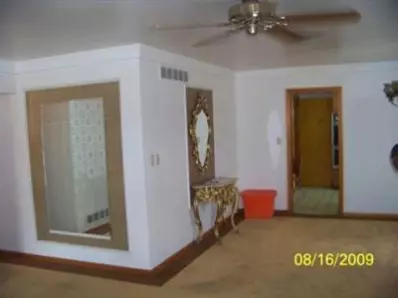1337 Whitcomb St, Gary, IN 46404 photo 5