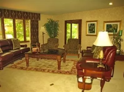 8608 Baring Ave, Munster, IN 46321 photo 3