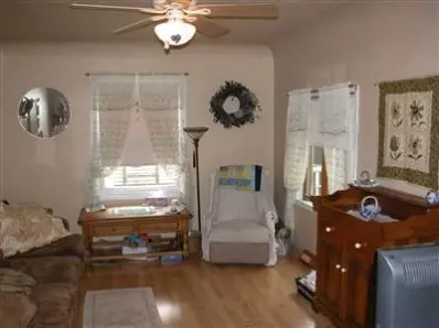 237 N Harvey St, Griffith, IN 46319 photo 3