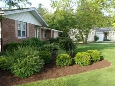 2002 Vine St, Valparaiso, IN 46383 photo 3