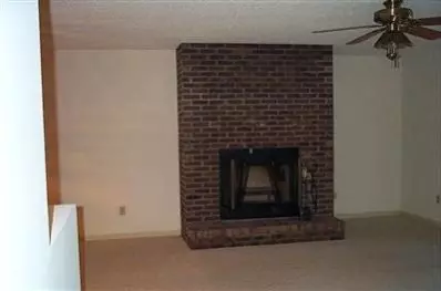 8831 Harrison St #305, Munster, IN 46321 photo 5