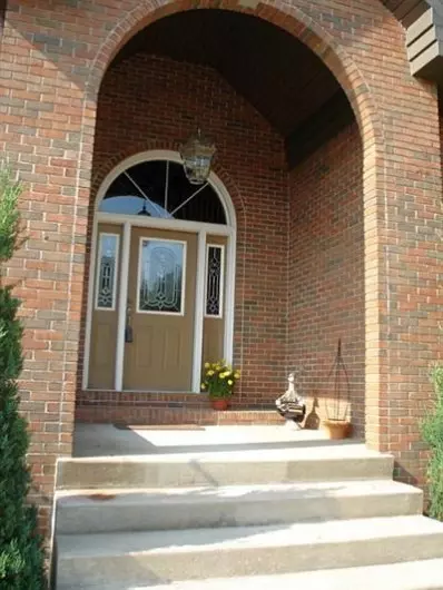 40 Castleton Rd, Valparaiso, IN 46385 photo 3