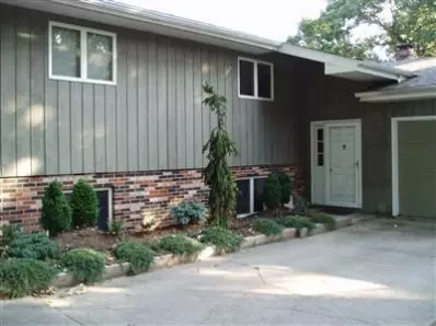 8702 Lantern Dr, Saint John, IN 46373 photo 4