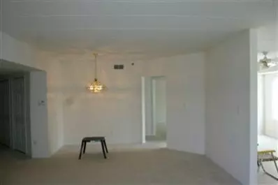 8421 Manor Ave #302, Munster, IN 46321 photo 5