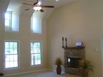9855 Trinity Ct, De Motte, IN 46310 photo 3