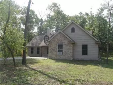 9855 Trinity Ct, De Motte, IN 46310 photo 2