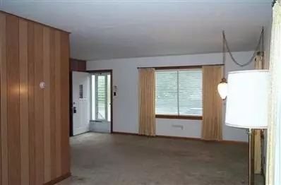 7032 Tapper St, Hammond, IN 46324 photo 6