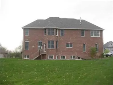 769 Cirque Dr, Crown Point, IN 46307 photo 4