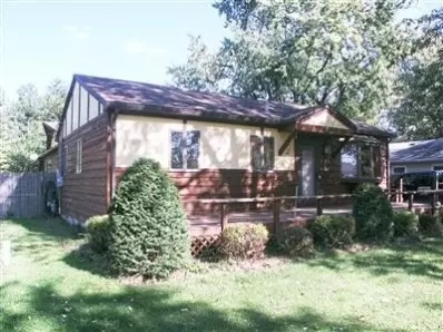320 Maple St, Crown Point, IN 46307 photo 1
