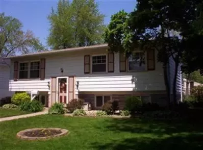 700 James Pl, Griffith, IN 46319 photo 1