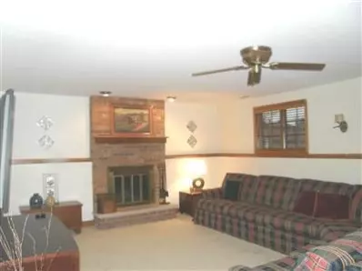 719 Heather Ct, Griffith, IN 46319 photo 9