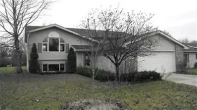 1816 Westfield Ct, Griffith, IN 46319 photo 1