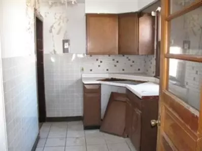 4529 Pierce St, Gary, IN 46408 photo 2