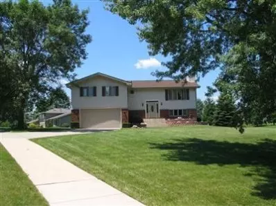 8582 E 94th Ct, Crown Point, IN 46307 photo 2