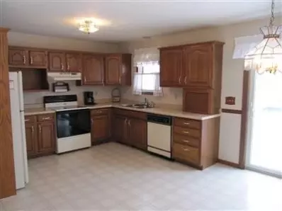 3232 Rustic Ln, Crown Point, IN 46307 photo 2