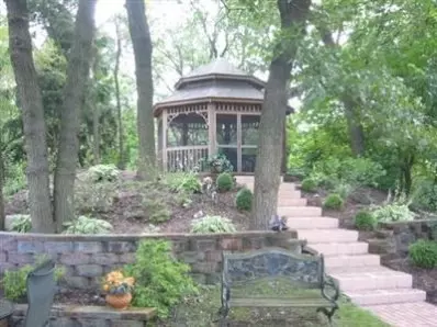 7401 Hemlock Ave, Gary, IN 46403 photo 3