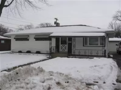 910 E Crestview Ct, Crown Point, IN 46307 photo 1