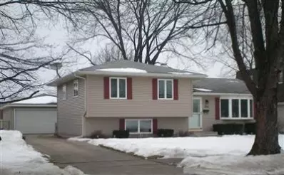950 W Pine St, Griffith, IN 46319 photo 2