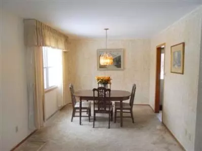 111 Magnolia Dr, Crown Point, IN 46307 photo 3