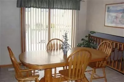 230 Beiriger Dr, Dyer, IN 46311 photo 9