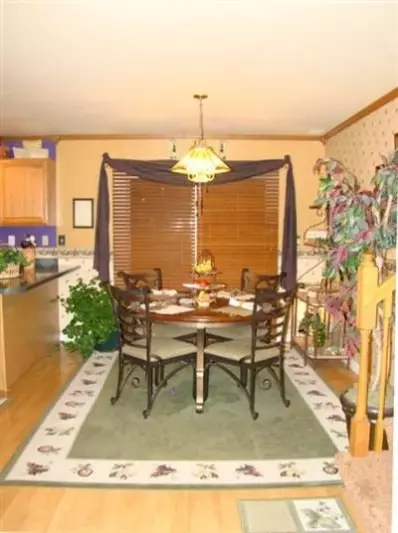 5281 Barker Ct, De Motte, IN 46310 photo 5