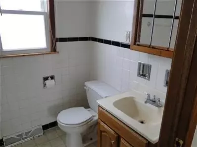 442 E 48th Pl, Gary, IN 46409 photo 8