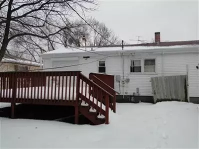 442 E 48th Pl, Gary, IN 46409 photo 3