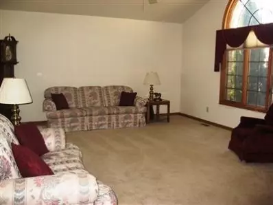 707 Forest Ave, Griffith, IN 46319 photo 9