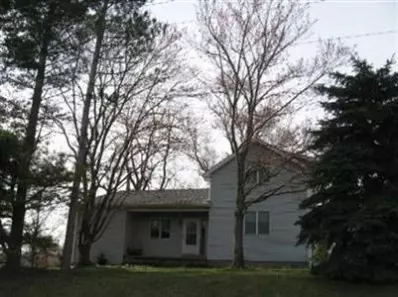 252 W 100, Valparaiso, IN 46385 photo 2