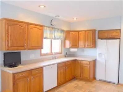 252 W 100, Valparaiso, IN 46385 photo 6