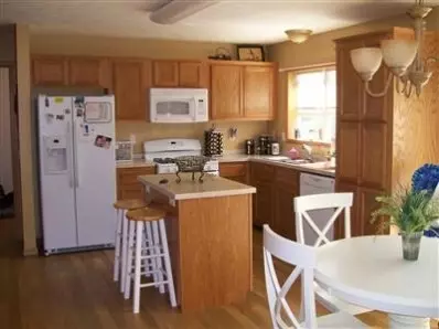 2087 E 1130, De Motte, IN 46310 photo 3