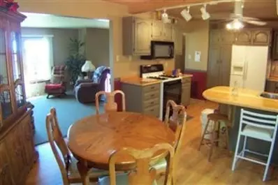 10290 N 500, De Motte, IN 46310 photo 5