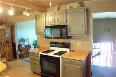 10290 N 500, De Motte, IN 46310 photo 3