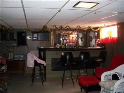 326 Garfield St, Gary, IN 46404 photo 3