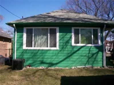 326 Garfield St, Gary, IN 46404 photo 2